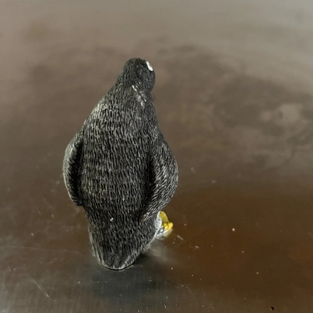Two Cute Penguin Figurines Small Collectible Animal‎ Toys Yellow Beaks